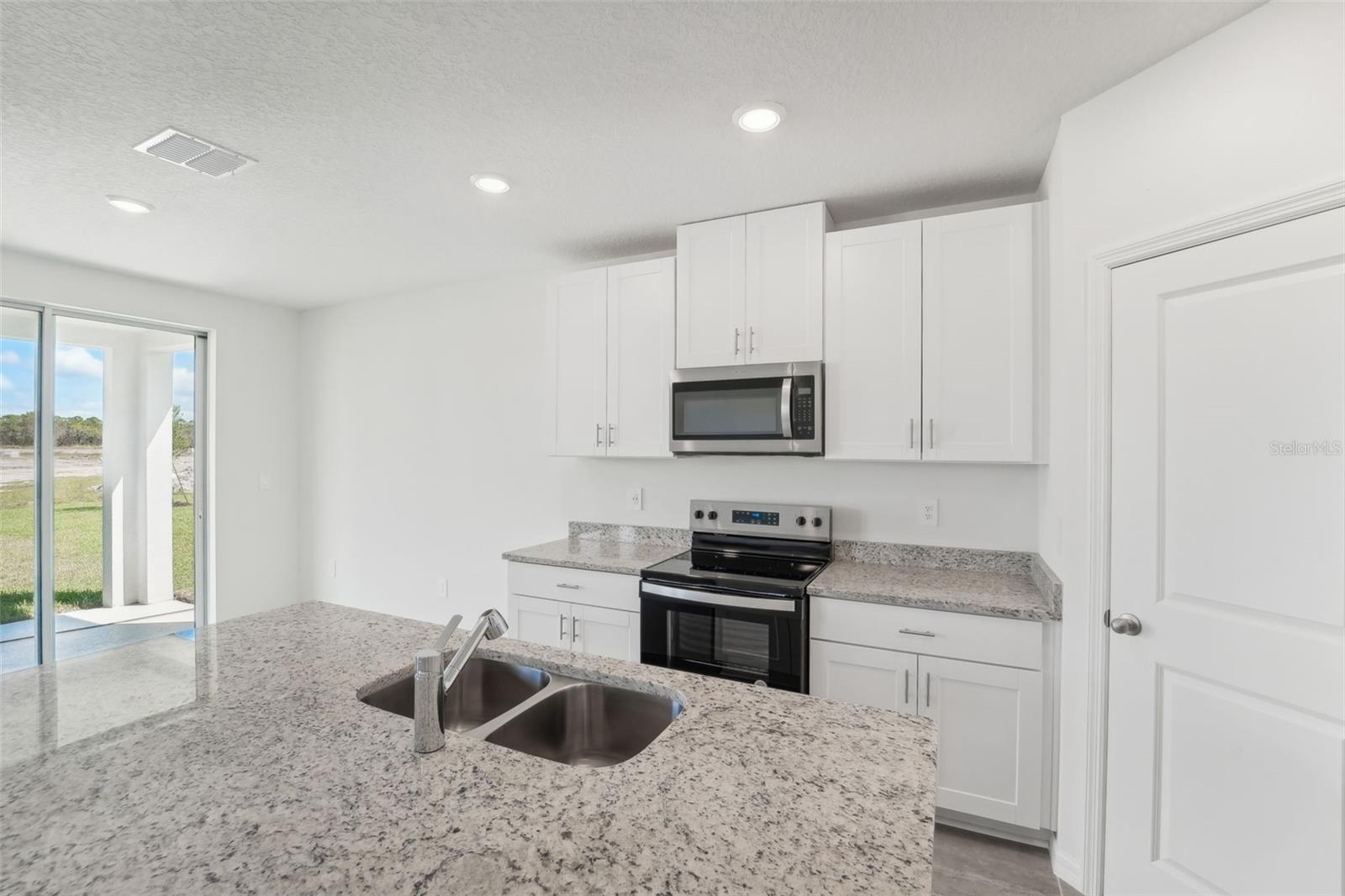 184 LAZY SHORE DR, NOKOMIS, FL, 34275