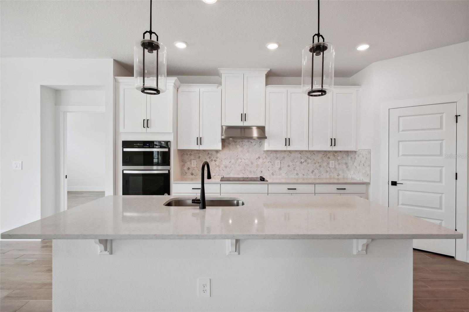 112 RUNAWAY FIELD AVE, NOKOMIS, FL, 34275
