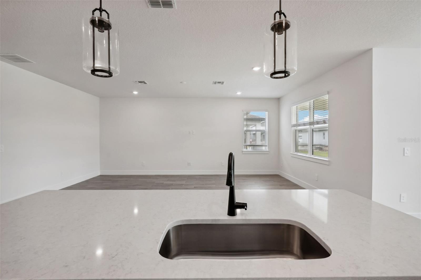 112 RUNAWAY FIELD AVE, NOKOMIS, FL, 34275