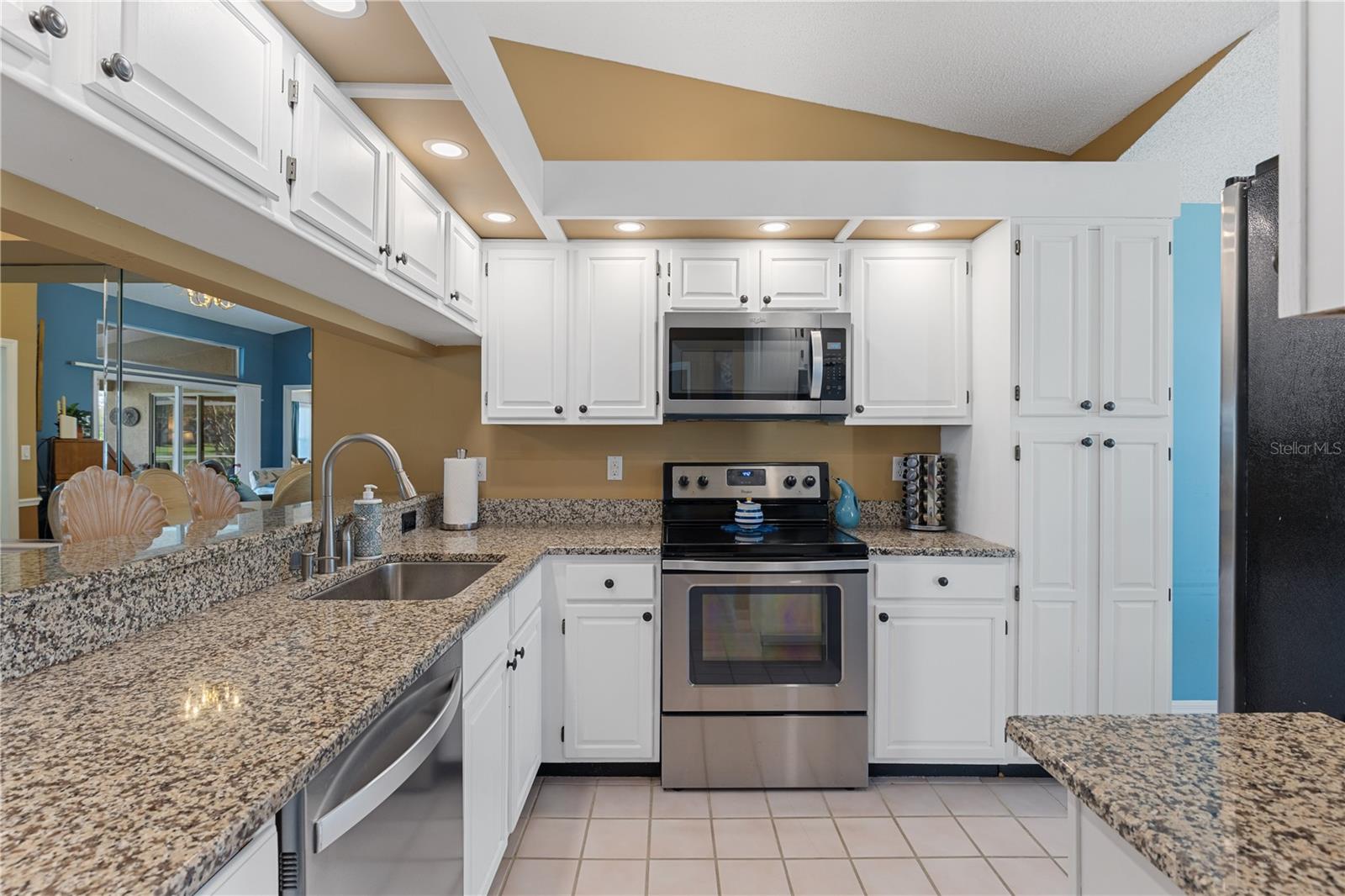 6440 STONE RIVER RD, BRADENTON, FL, 34203