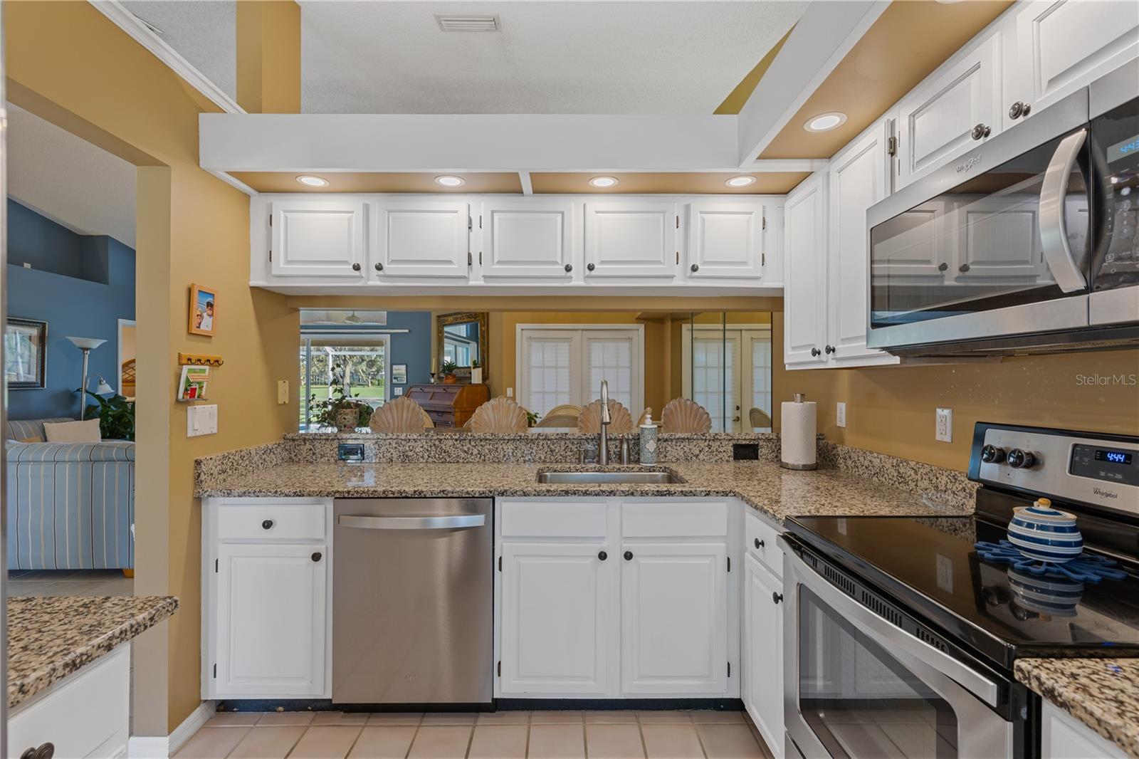6440 STONE RIVER RD, BRADENTON, FL, 34203