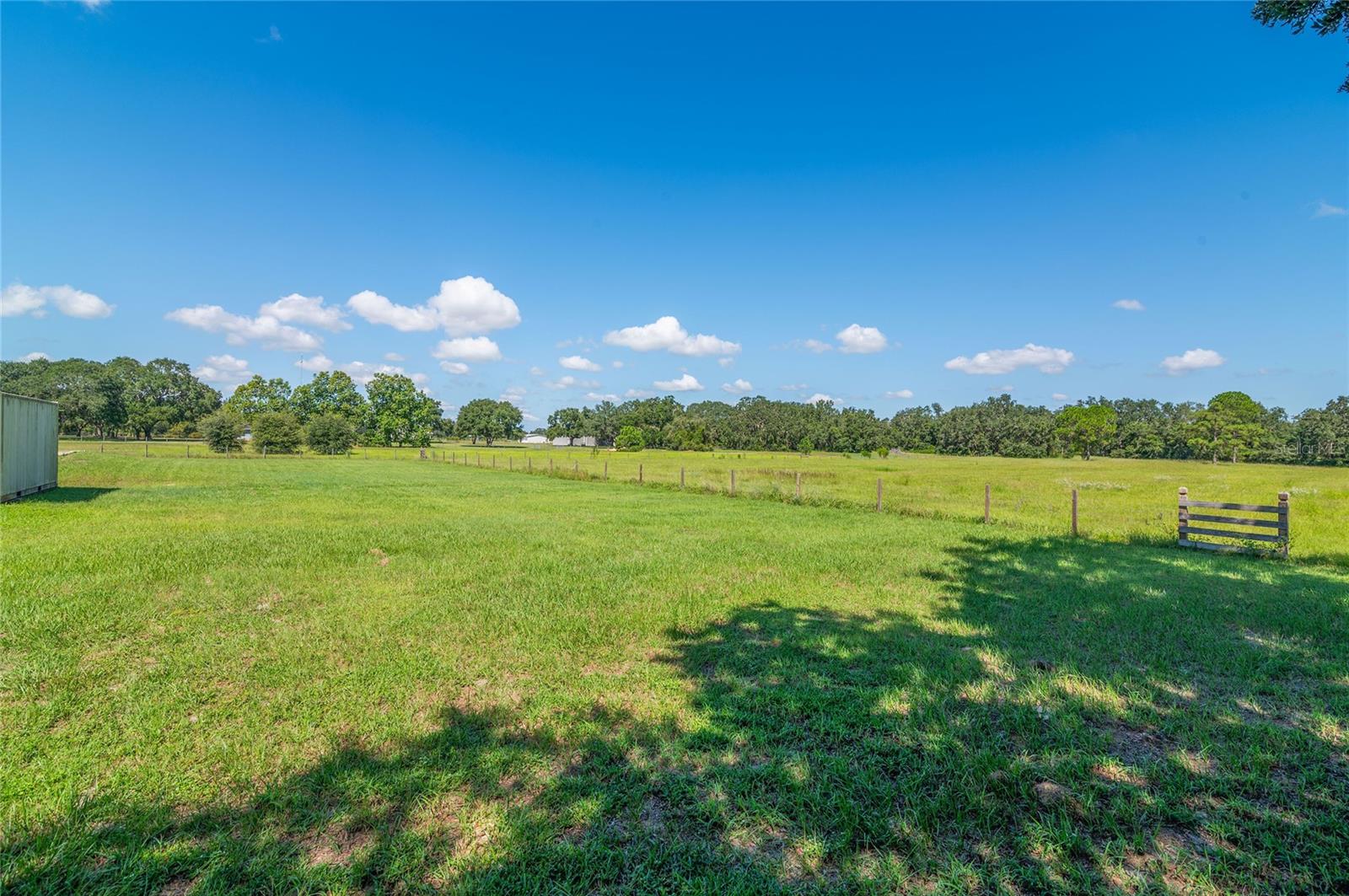 3933 MAMMOTH GROVE RD, LAKE WALES, FL, 33898