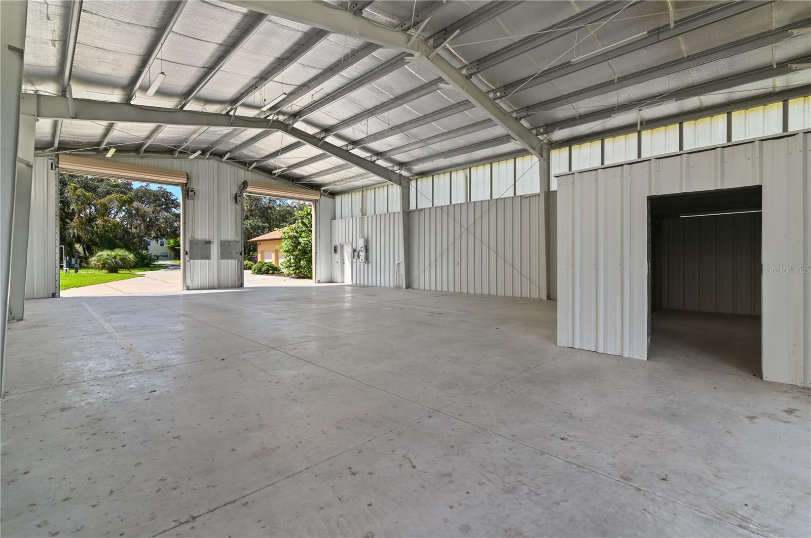 3933 MAMMOTH GROVE RD, LAKE WALES, FL, 33898