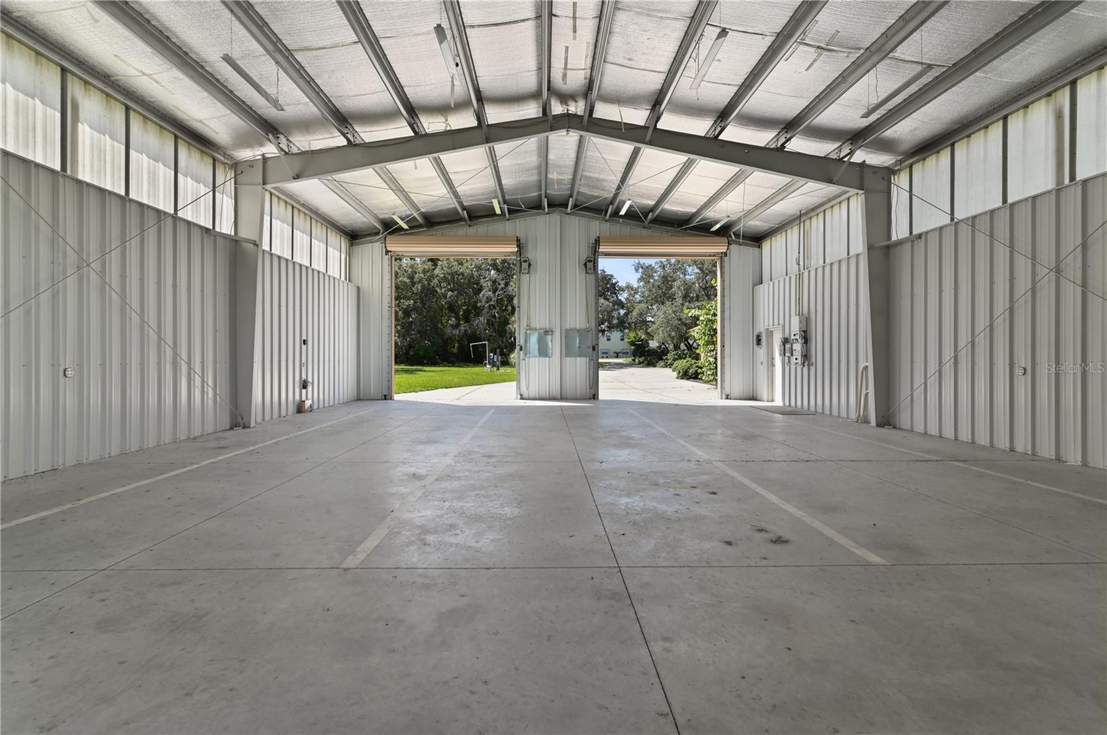 3933 MAMMOTH GROVE RD, LAKE WALES, FL, 33898