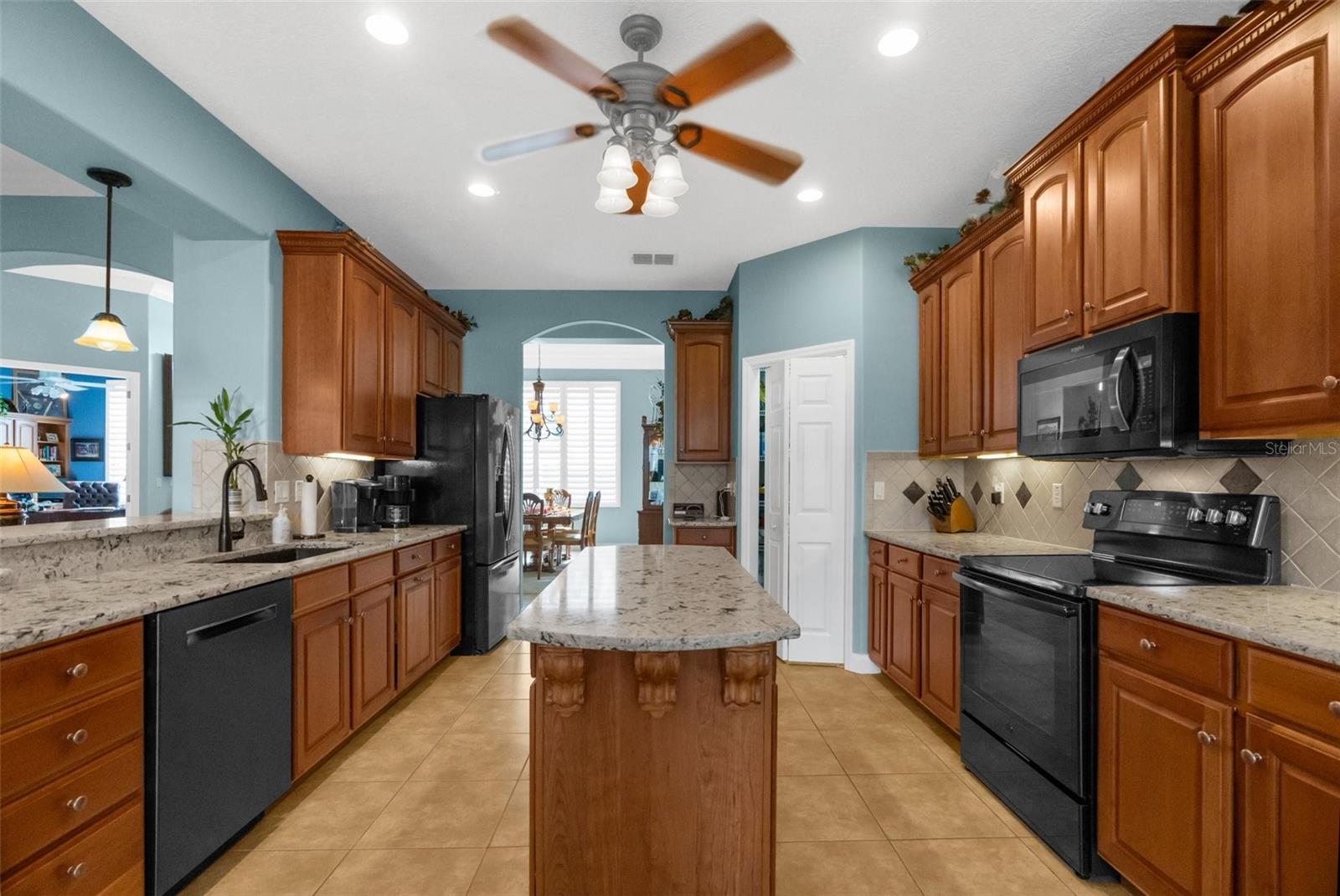 11972 W RIVERHAVEN DR, HOMOSASSA, FL, 34448