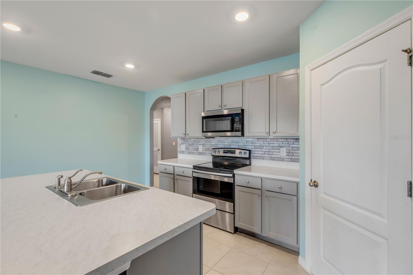 160 OLD MILL POND RD, EDGEWATER, FL, 32141