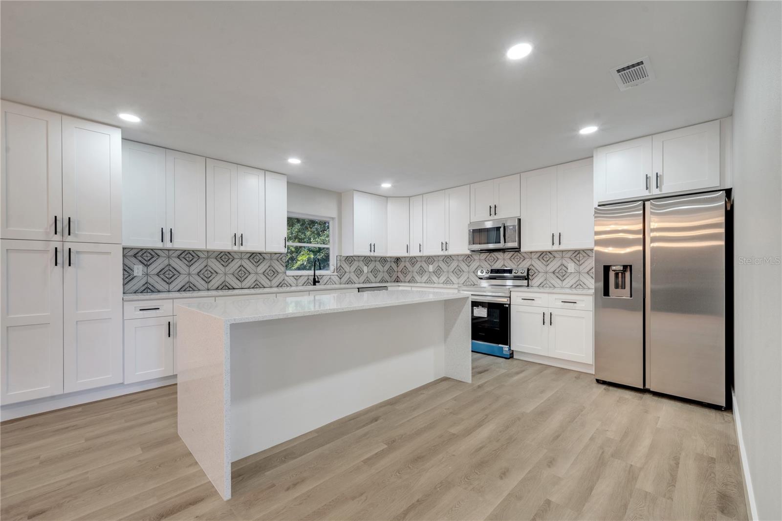 715 EASTOVER CIR, DELAND, FL, 32724