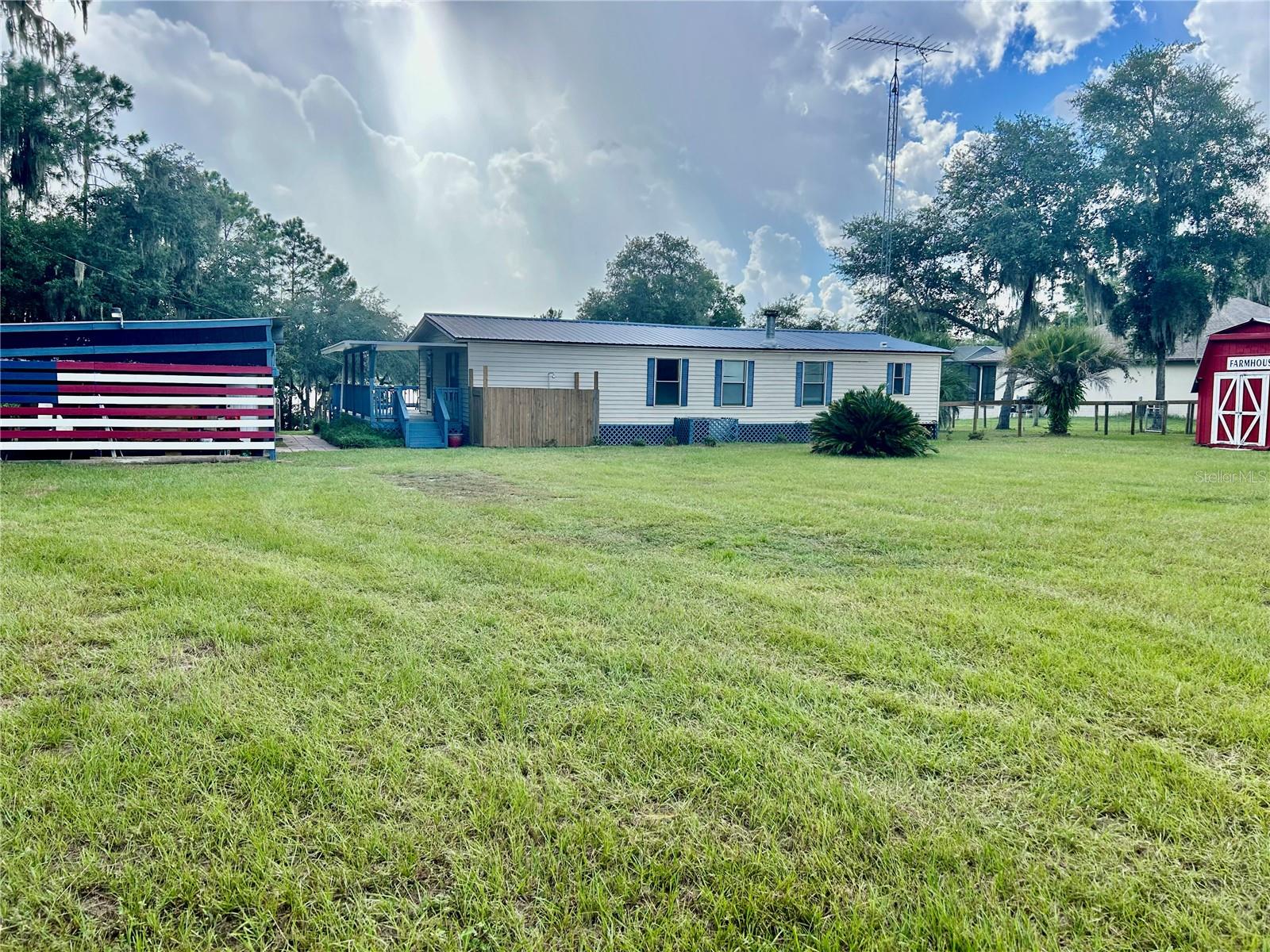 243 STAR LAKE DR, HAWTHORNE, FL, 32640