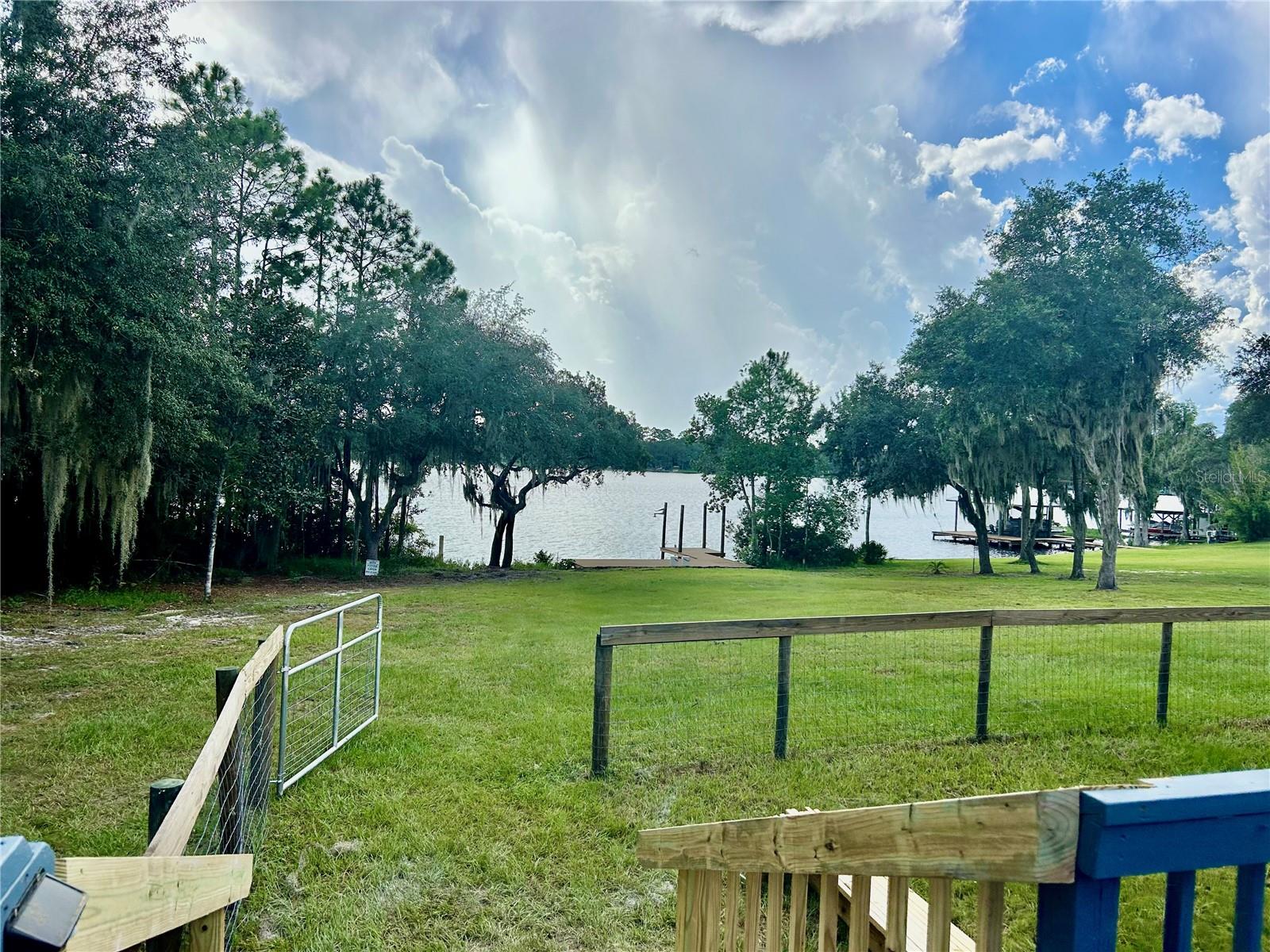 243 STAR LAKE DR, HAWTHORNE, FL, 32640