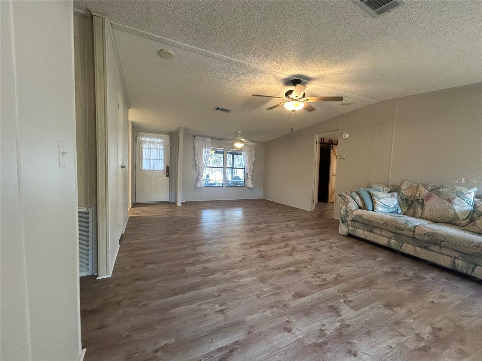 243 STAR LAKE DR, HAWTHORNE, FL, 32640