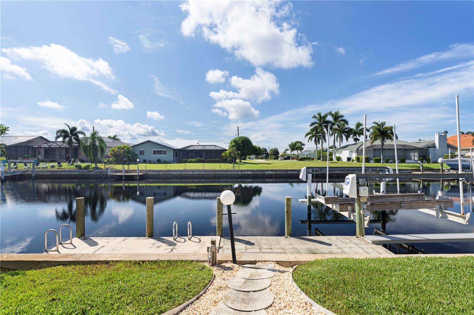 2185 VIA ESPLANADE, PUNTA GORDA, FL, 33950