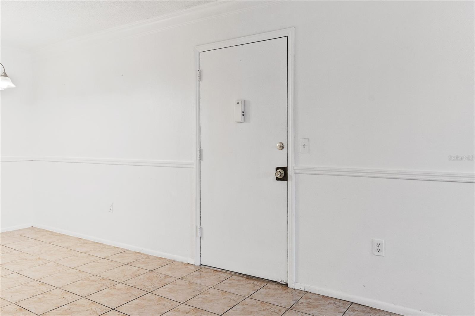 916 LAKE DESTINY RD #E, ALTAMONTE SPRINGS, FL, 32714