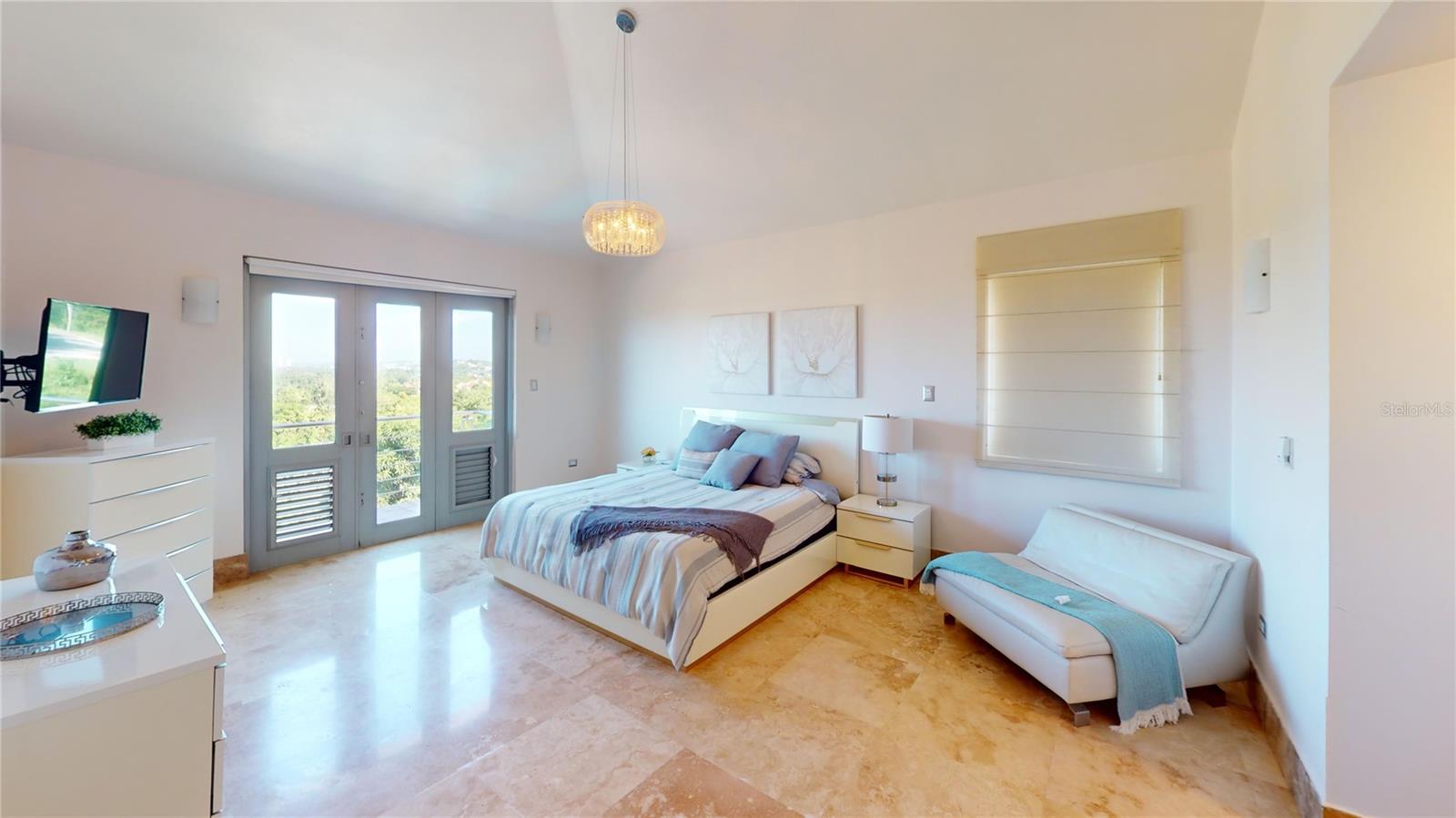 PR9109343 Property Photo