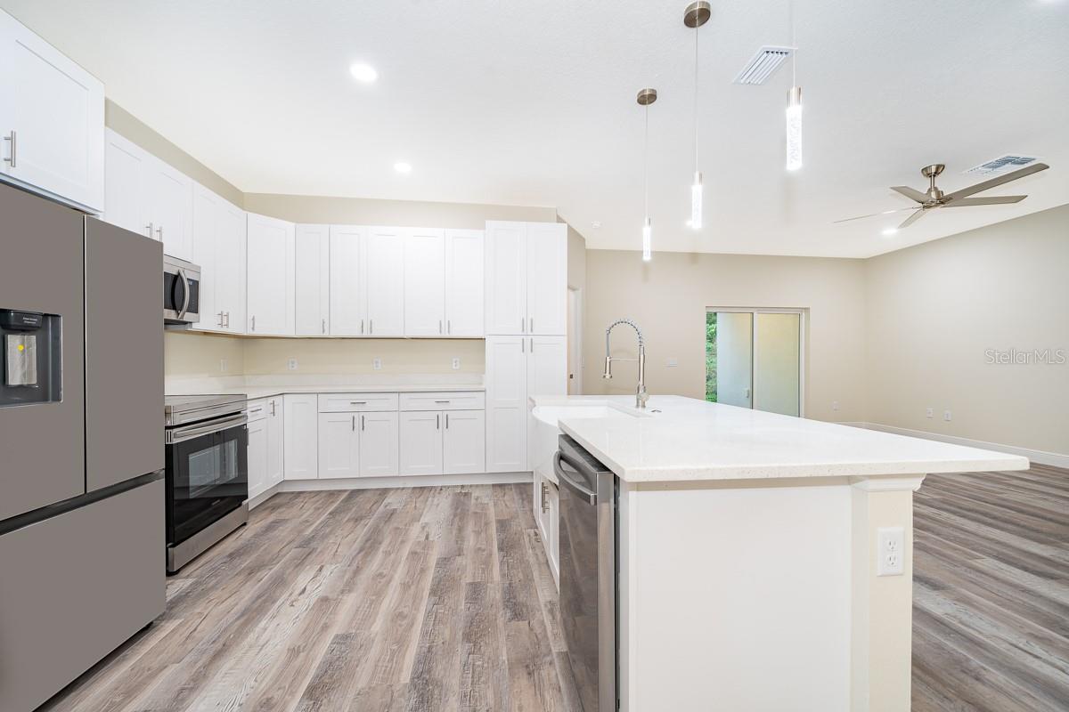 248 S VIRGINIA AVE, DELAND, FL, 32724