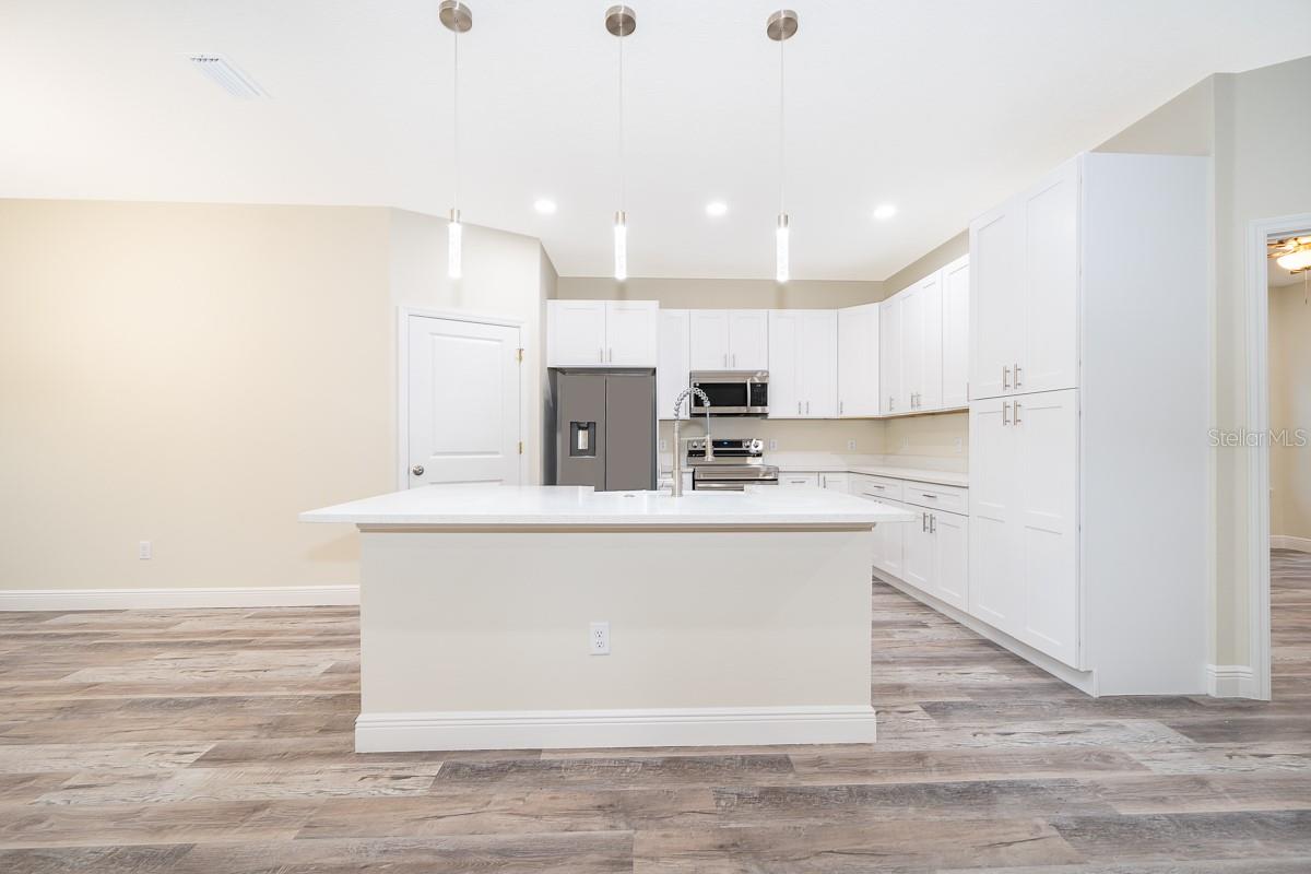 248 S VIRGINIA AVE, DELAND, FL, 32724