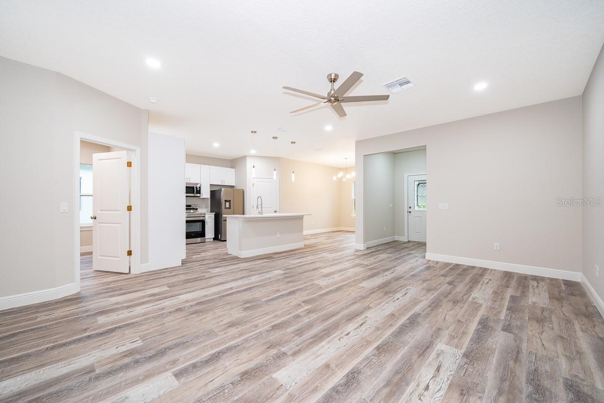 250 S VIRGINIA AVE, DELAND, FL, 32724