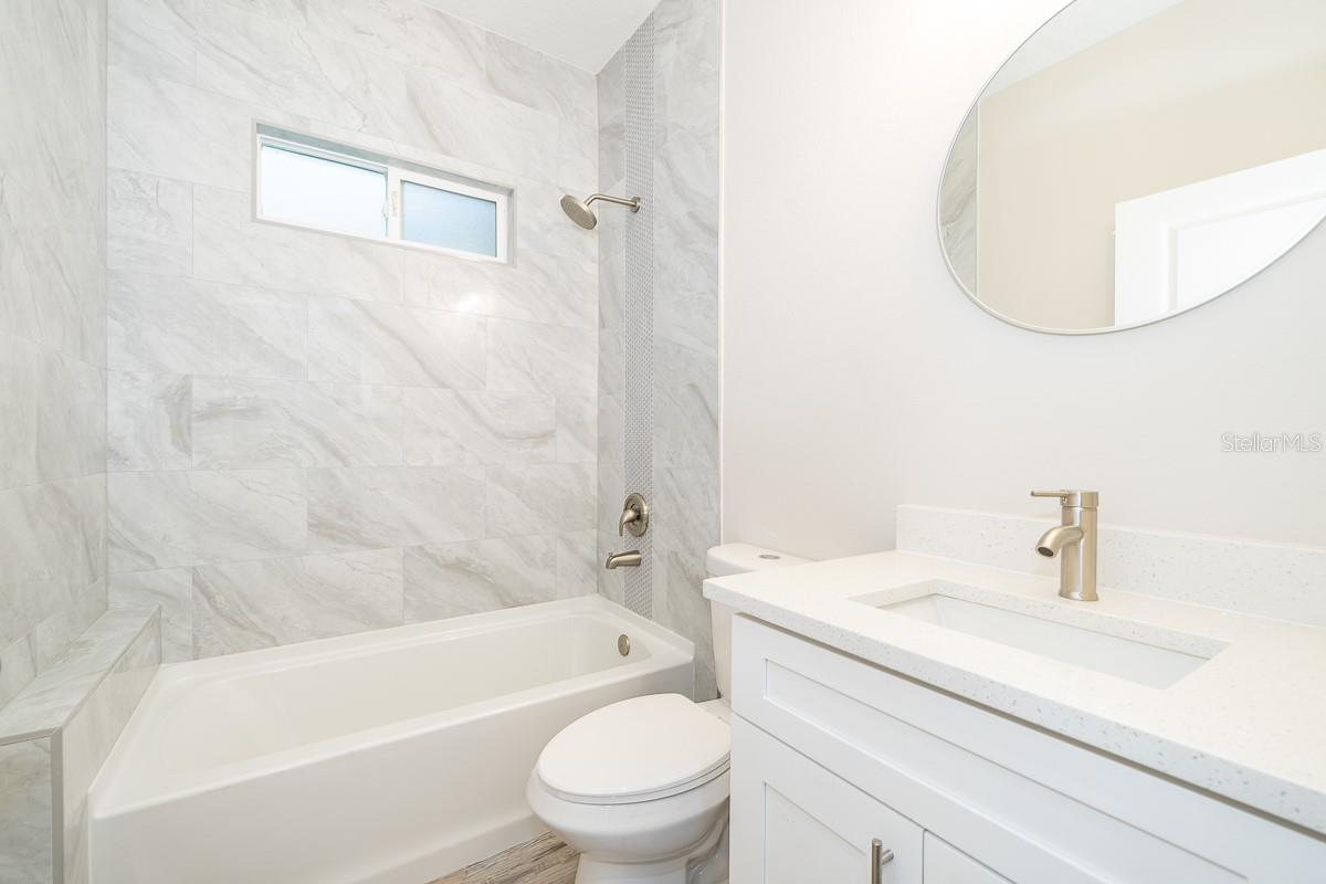 250 S VIRGINIA AVE, DELAND, FL, 32724