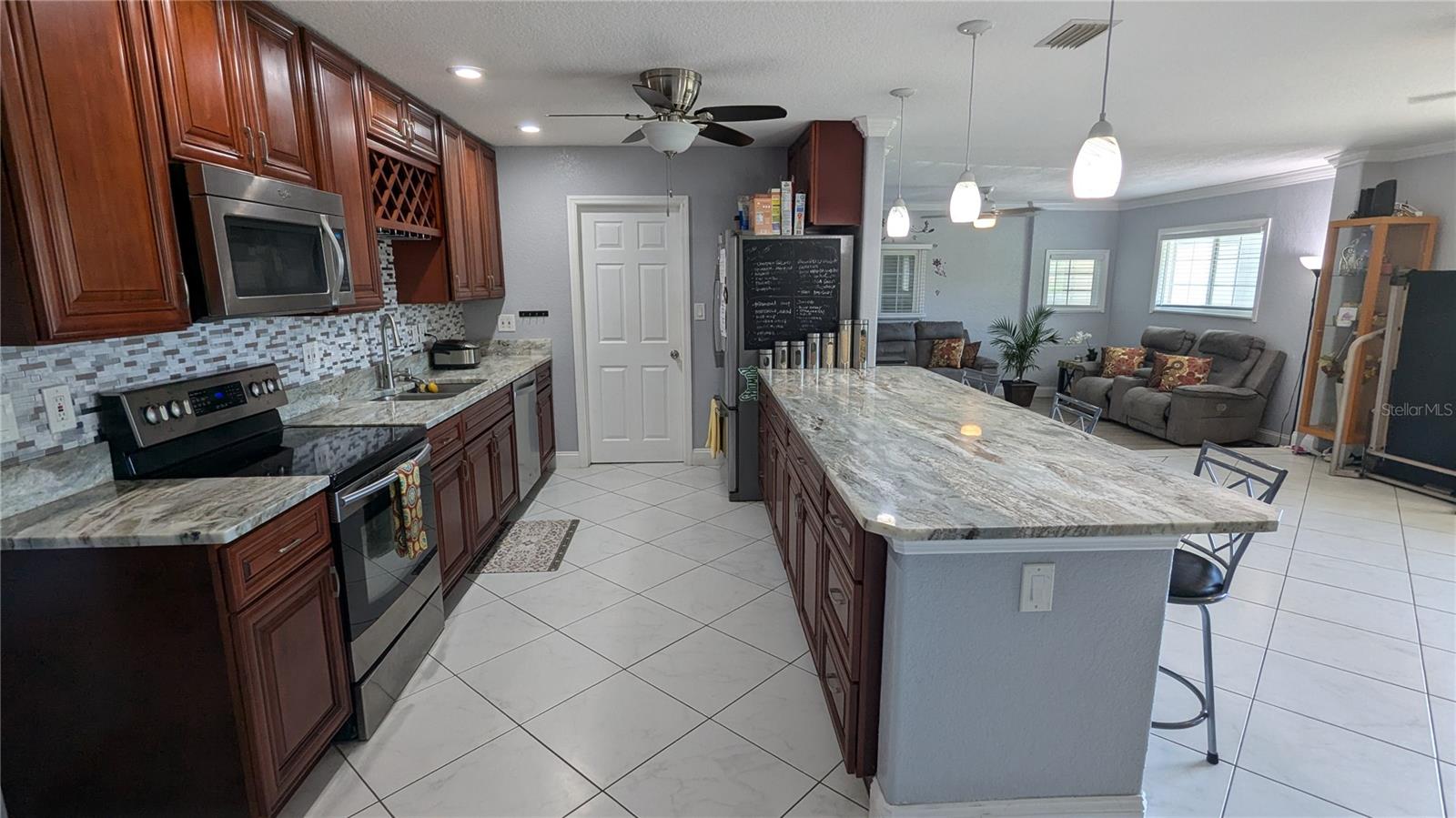 1111 67TH ST NW, BRADENTON, FL, 34209