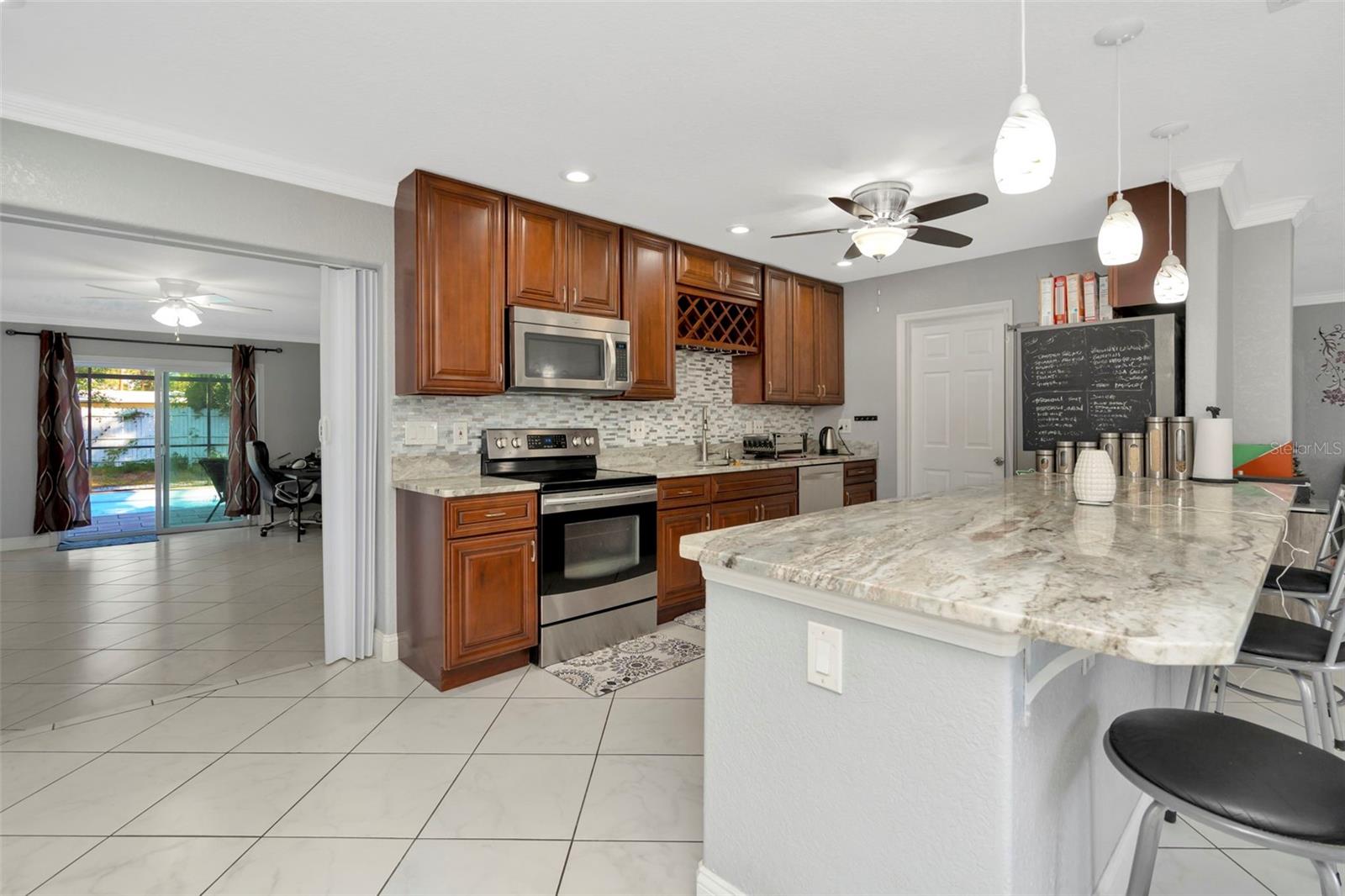 1111 67TH ST NW, BRADENTON, FL, 34209