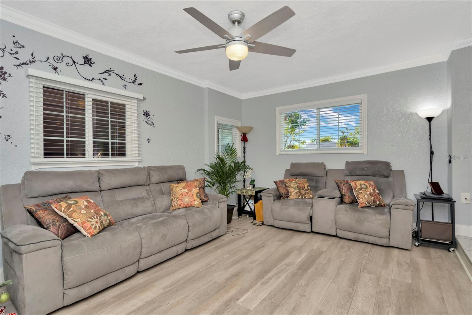 1111 67TH ST NW, BRADENTON, FL, 34209