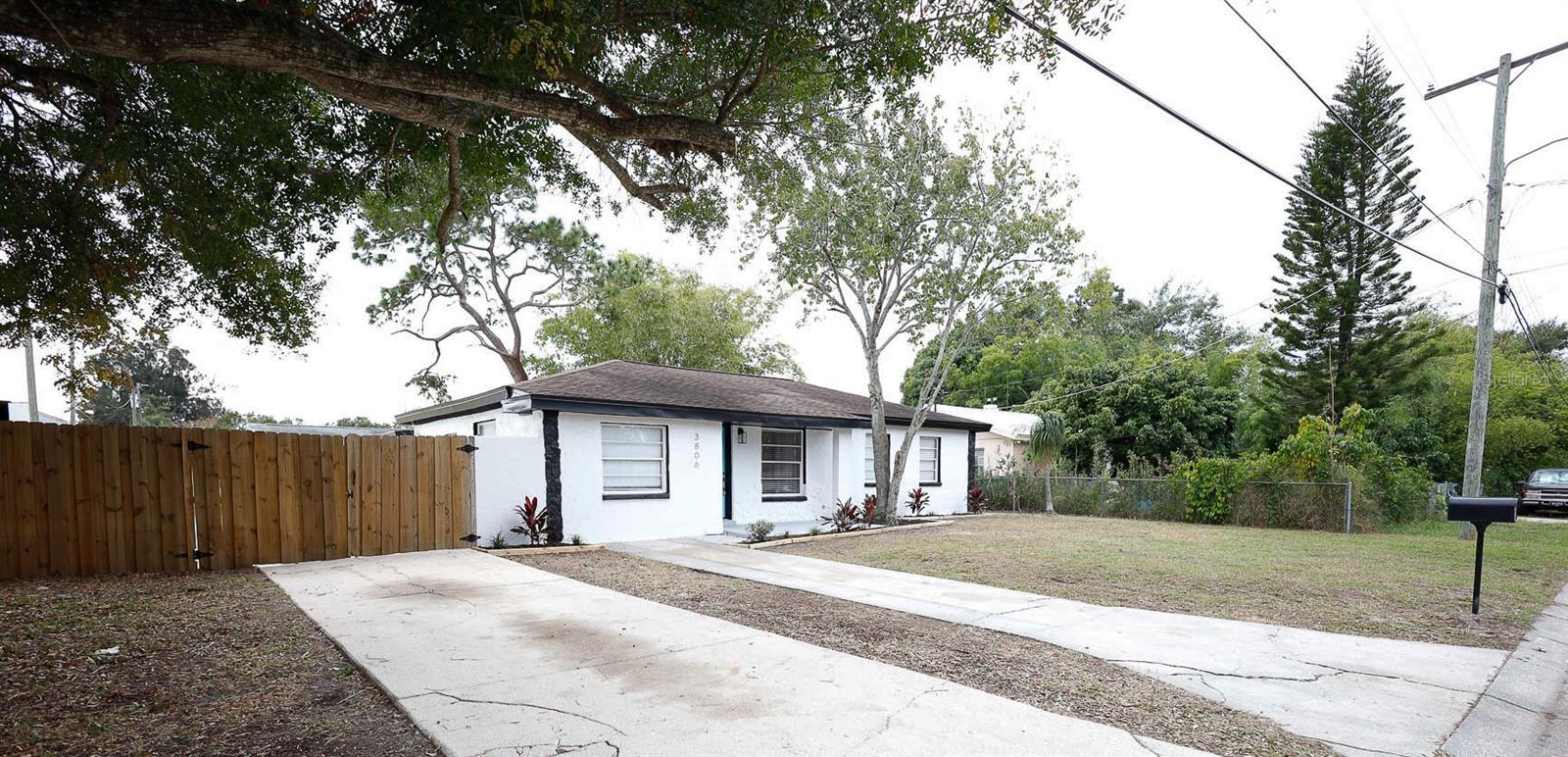 3806 W WALLACE AVE, TAMPA, FL, 33611