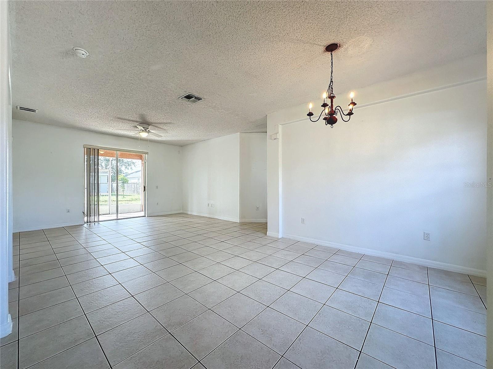 1195 CAMBOURNE DRIVE, KISSIMMEE, FL, 34758