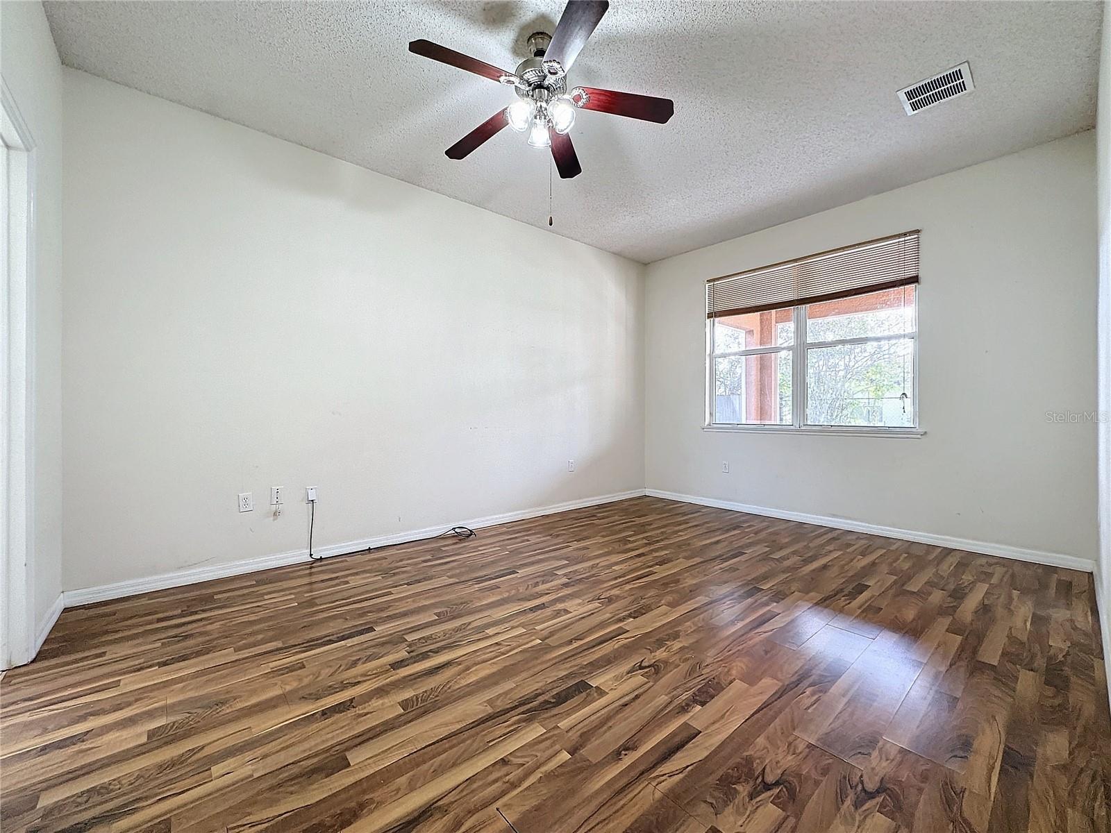 1195 CAMBOURNE DRIVE, KISSIMMEE, FL, 34758