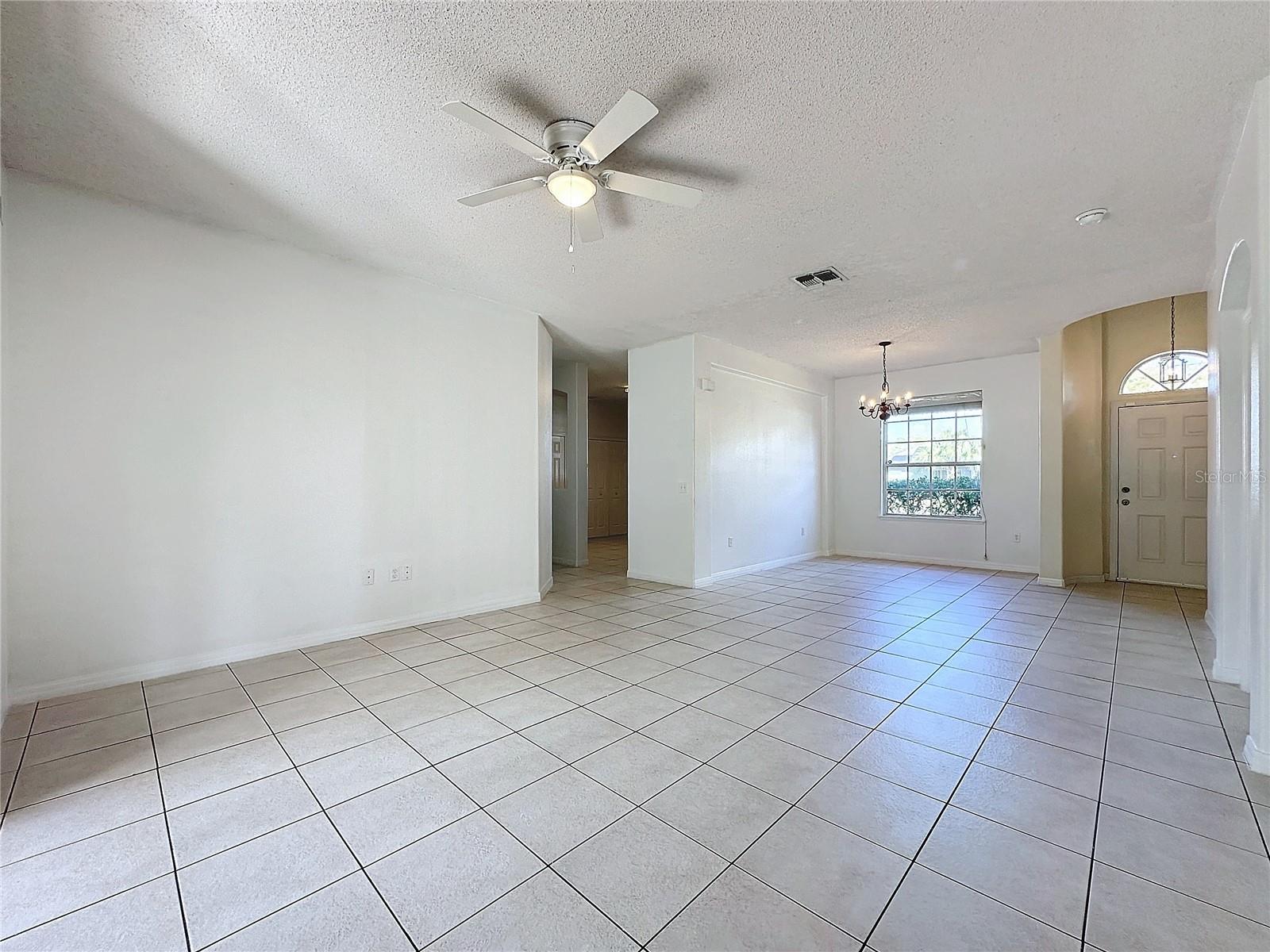 1195 CAMBOURNE DRIVE, KISSIMMEE, FL, 34758