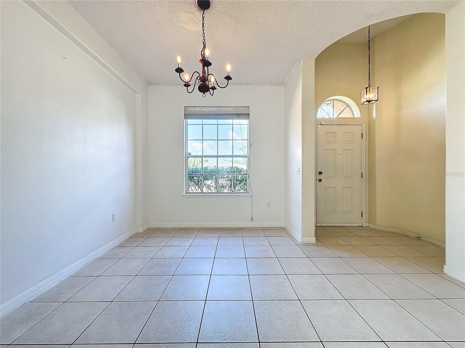 1195 CAMBOURNE DRIVE, KISSIMMEE, FL, 34758