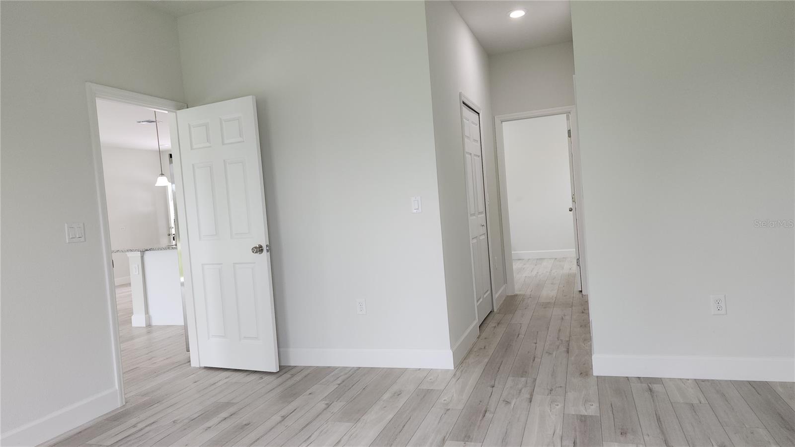 301 CARDINAL AVE, SEBRING, FL, 33870