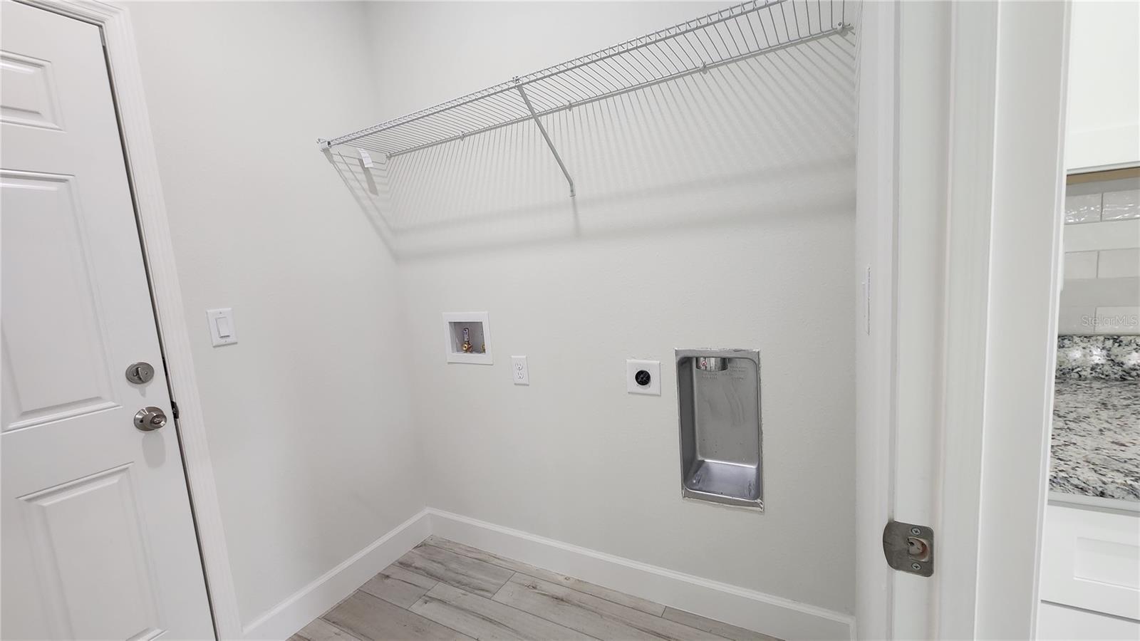 301 CARDINAL AVE, SEBRING, FL, 33870