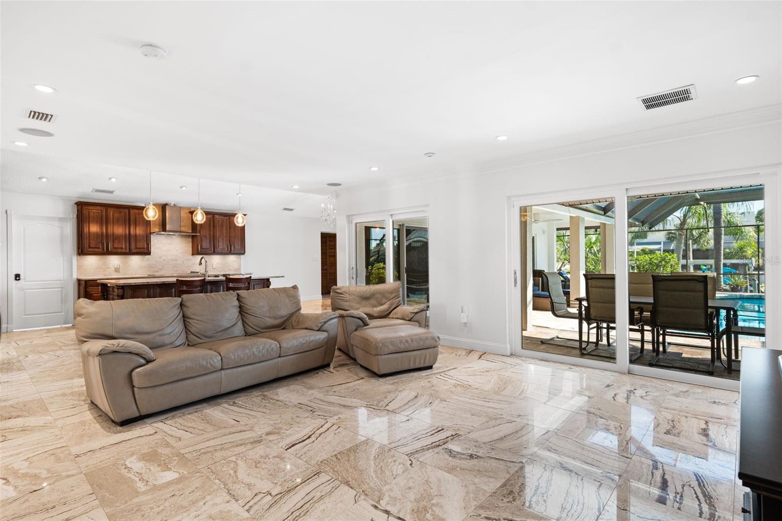 5823 DORY WAY, TAMPA, FL, 33615