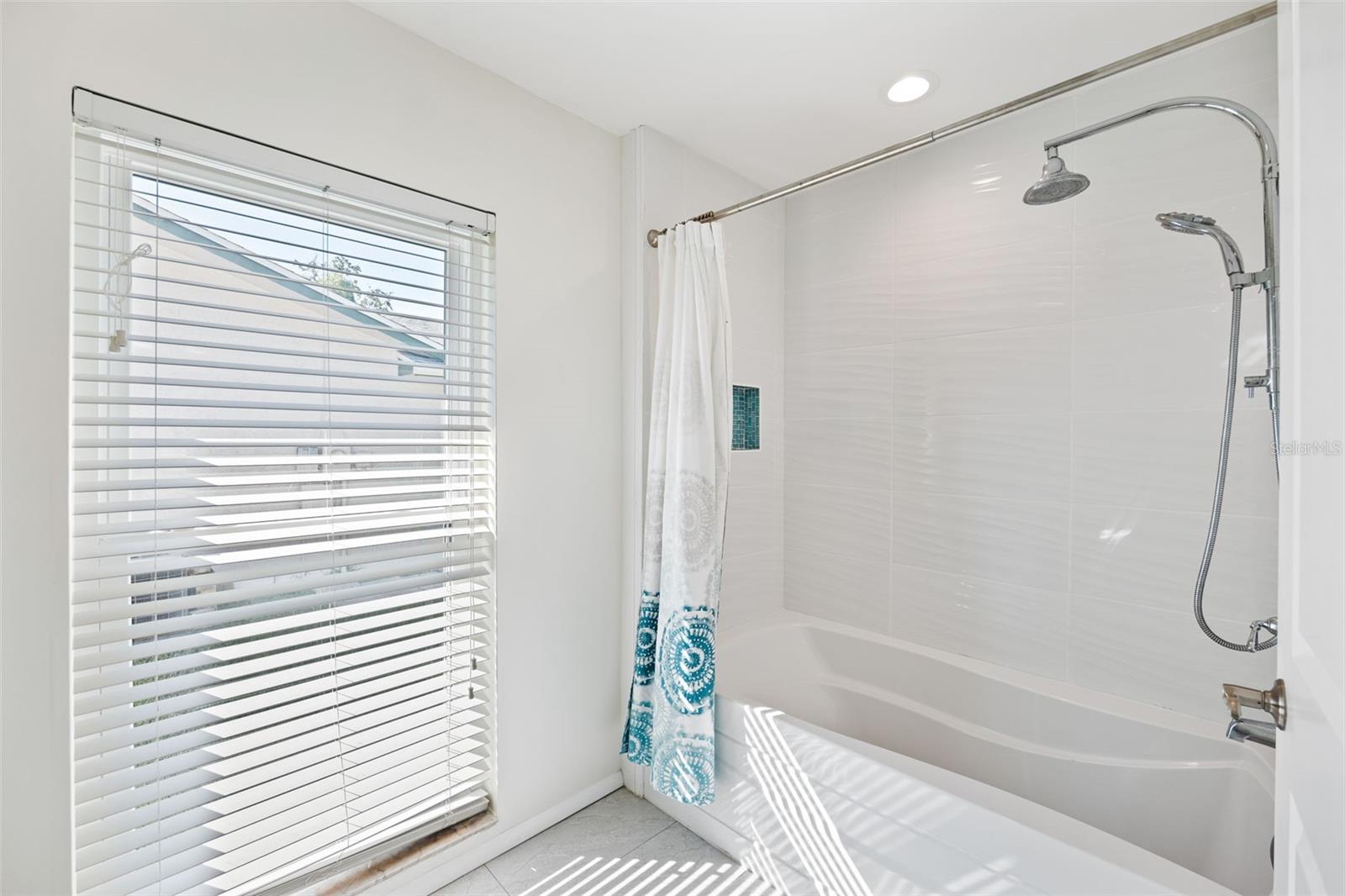 5823 DORY WAY, TAMPA, FL, 33615