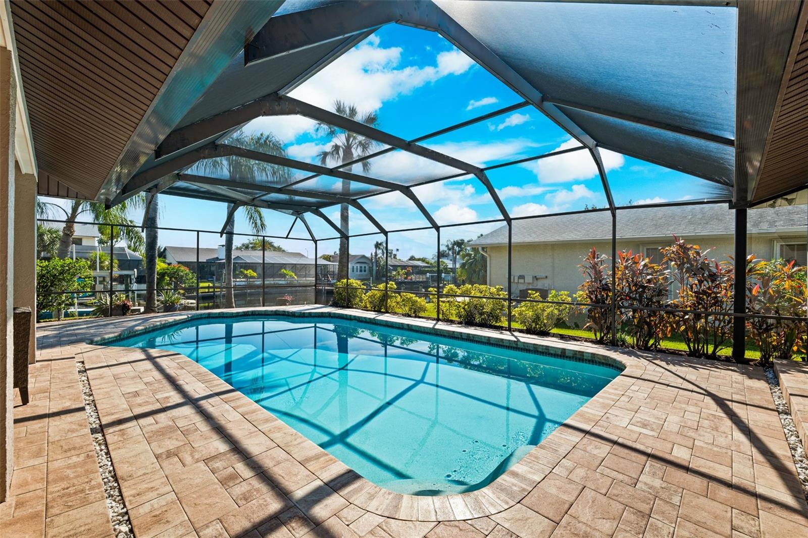 5823 DORY WAY, TAMPA, FL, 33615