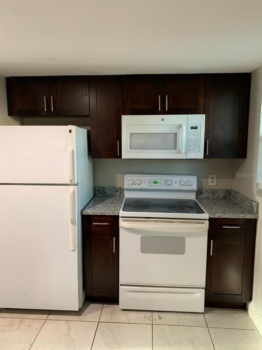 5246 TENNIS COURT CIR #5246, TAMPA, FL, 33617