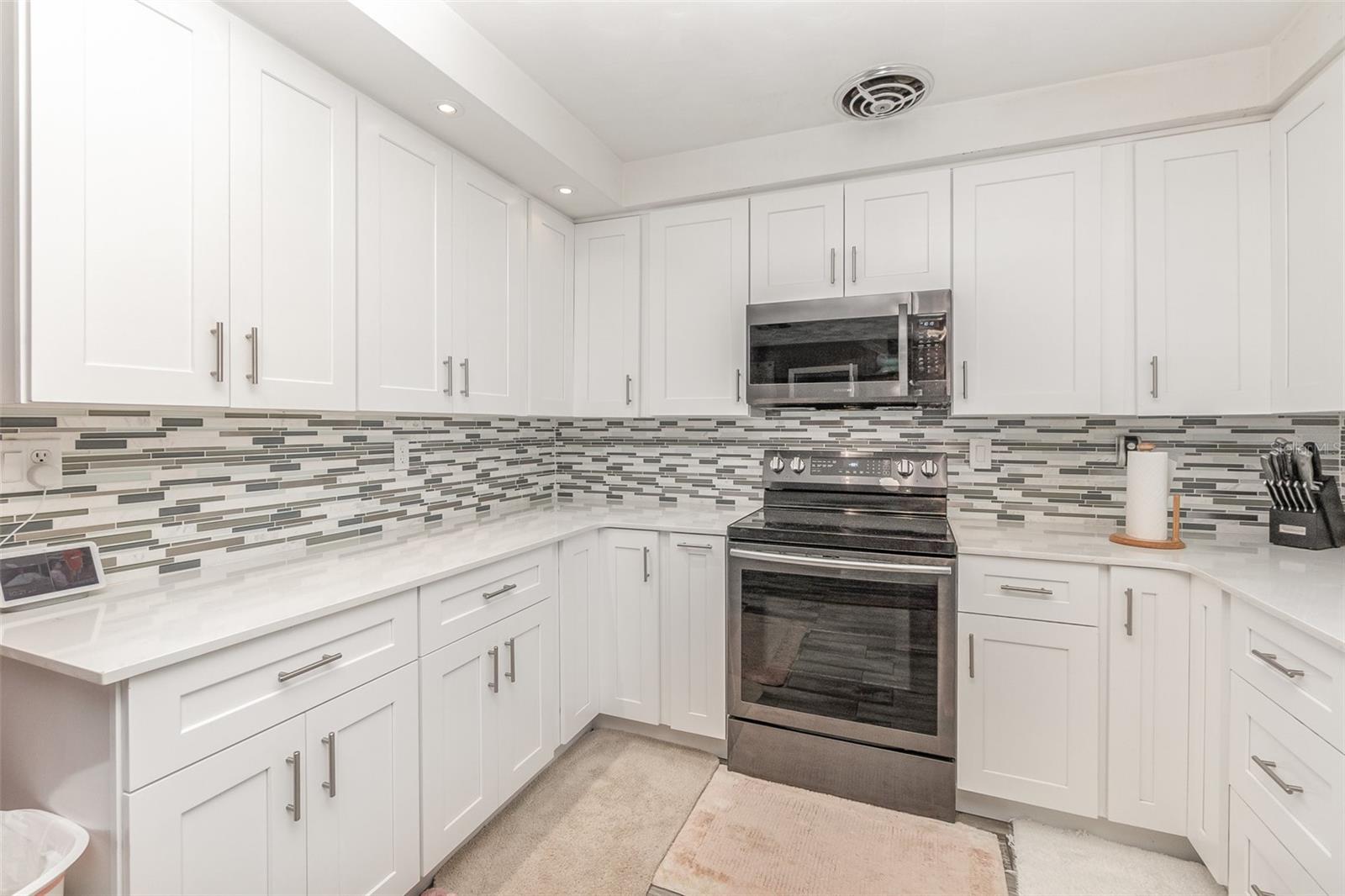 730 EAST AVE, CLERMONT, FL, 34711