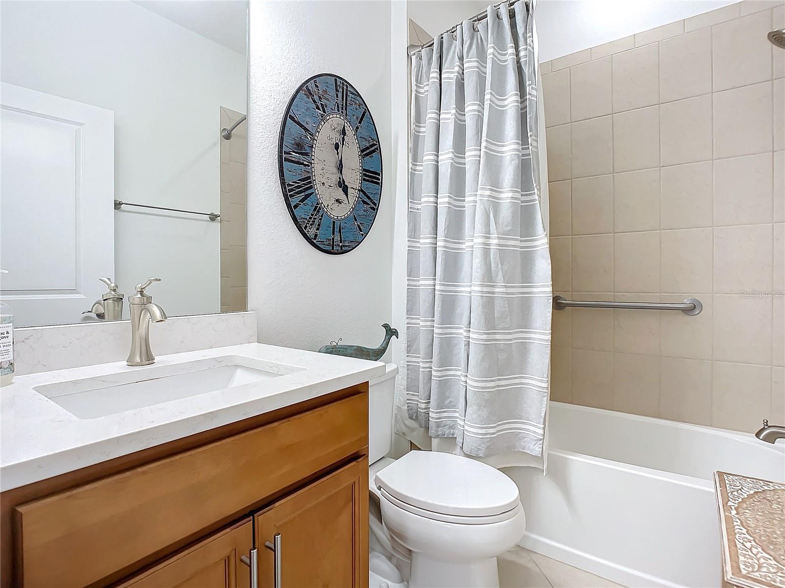 532 LANDSHARK BLVD, DAYTONA BEACH, FL, 32124