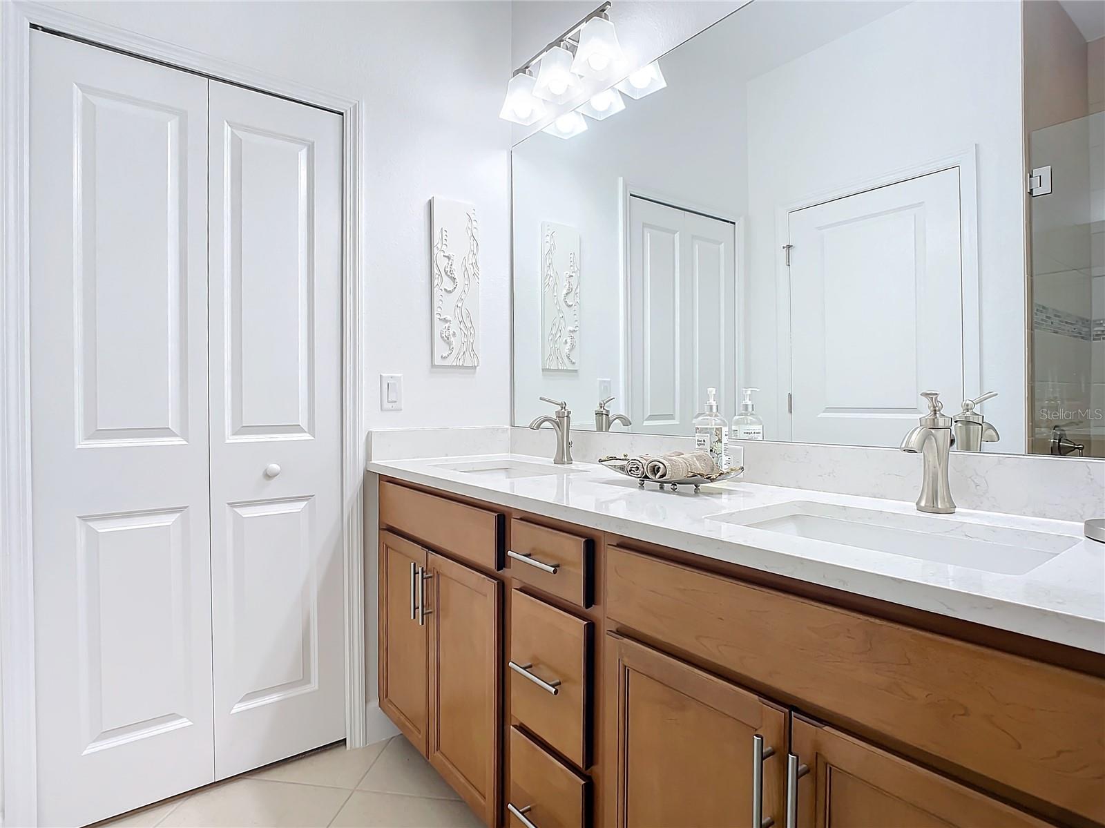 532 LANDSHARK BLVD, DAYTONA BEACH, FL, 32124