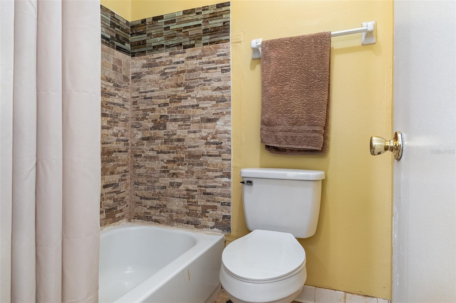 4149 S SEMORAN BLVD #2, ORLANDO, FL, 32822