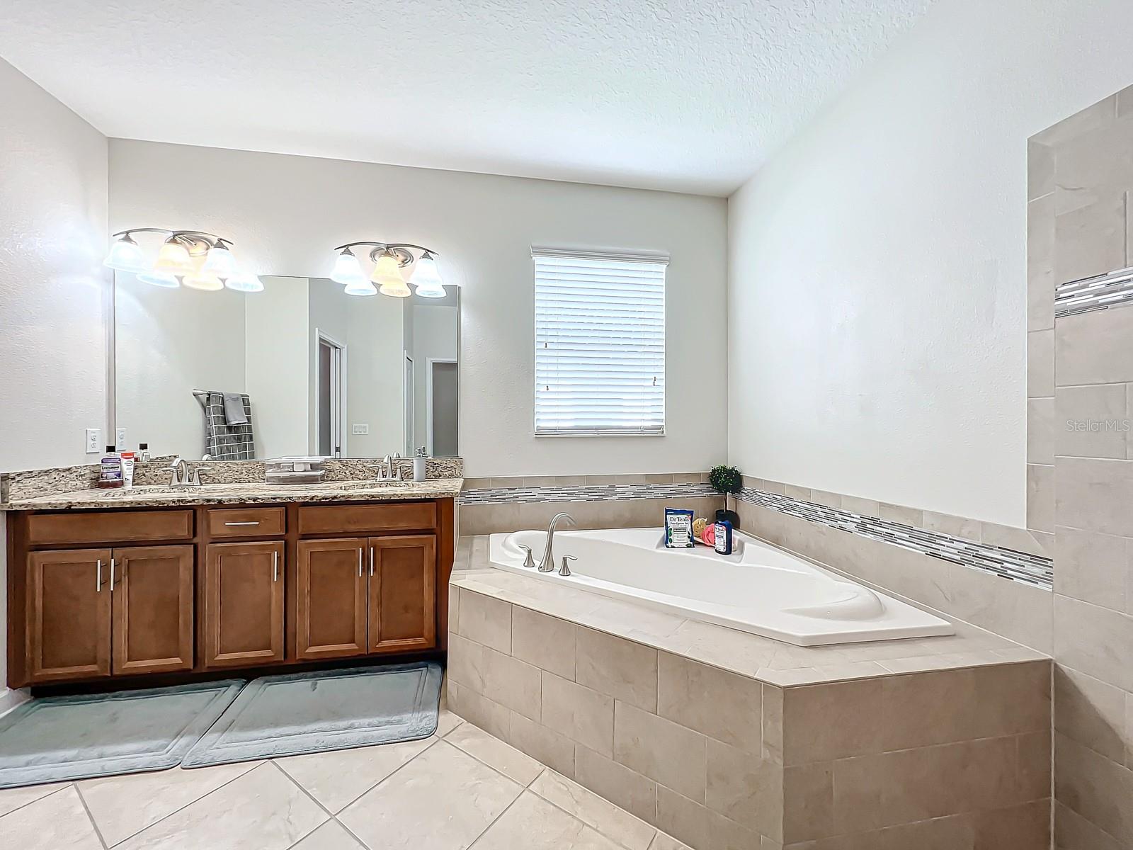 1414 CLUBMAN DR, CHAMPIONS GATE, FL, 33896