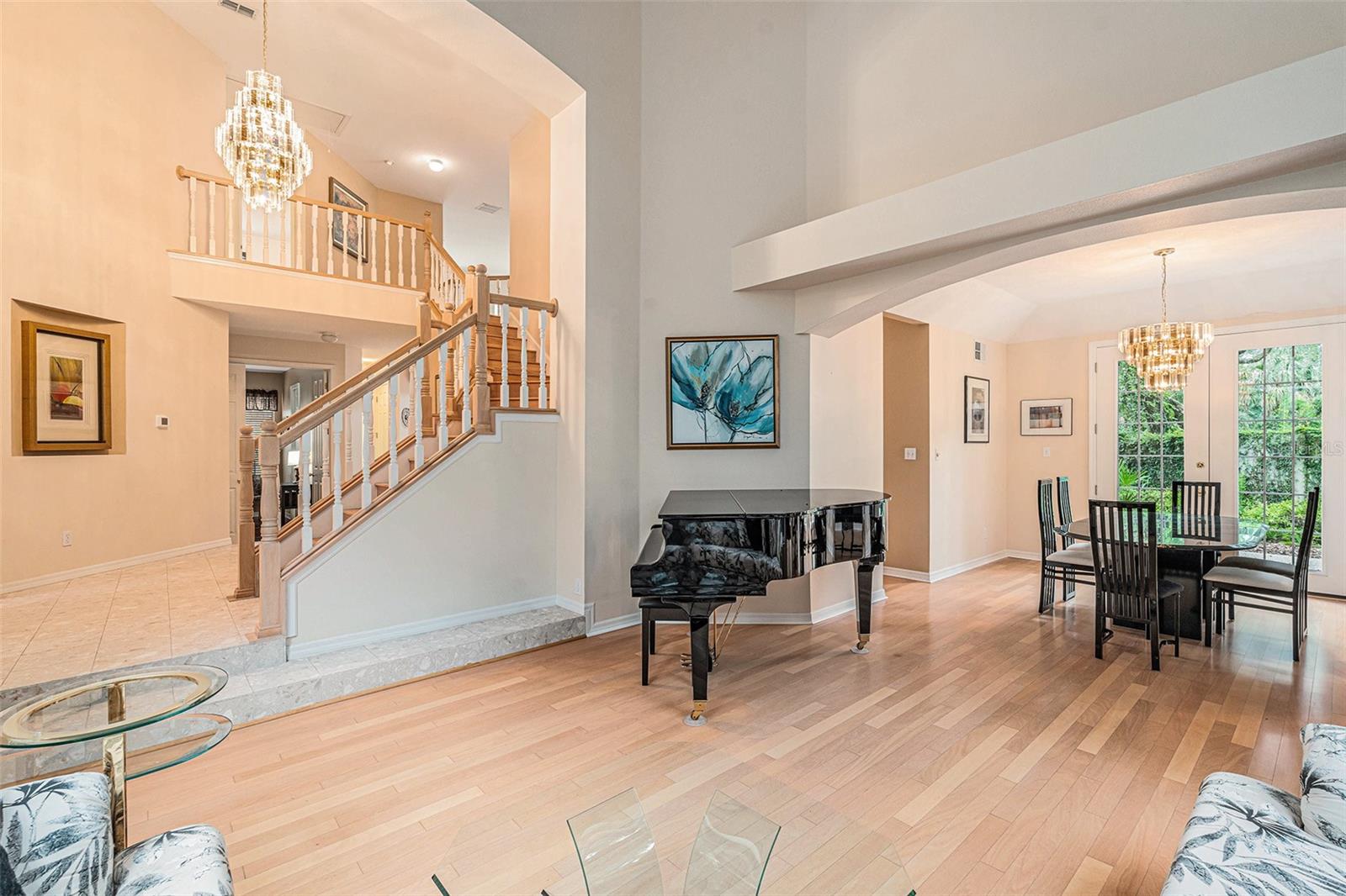 2202 GREEN OAKS LN, TAMPA, FL, 33612