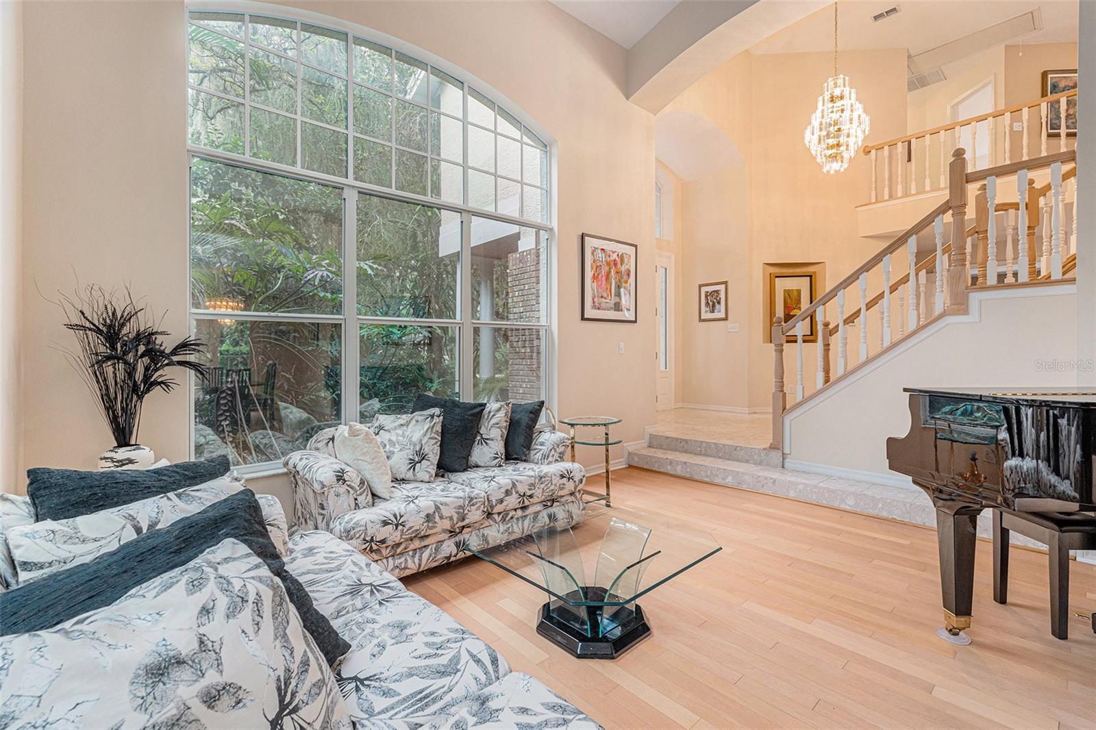 2202 GREEN OAKS LN, TAMPA, FL, 33612