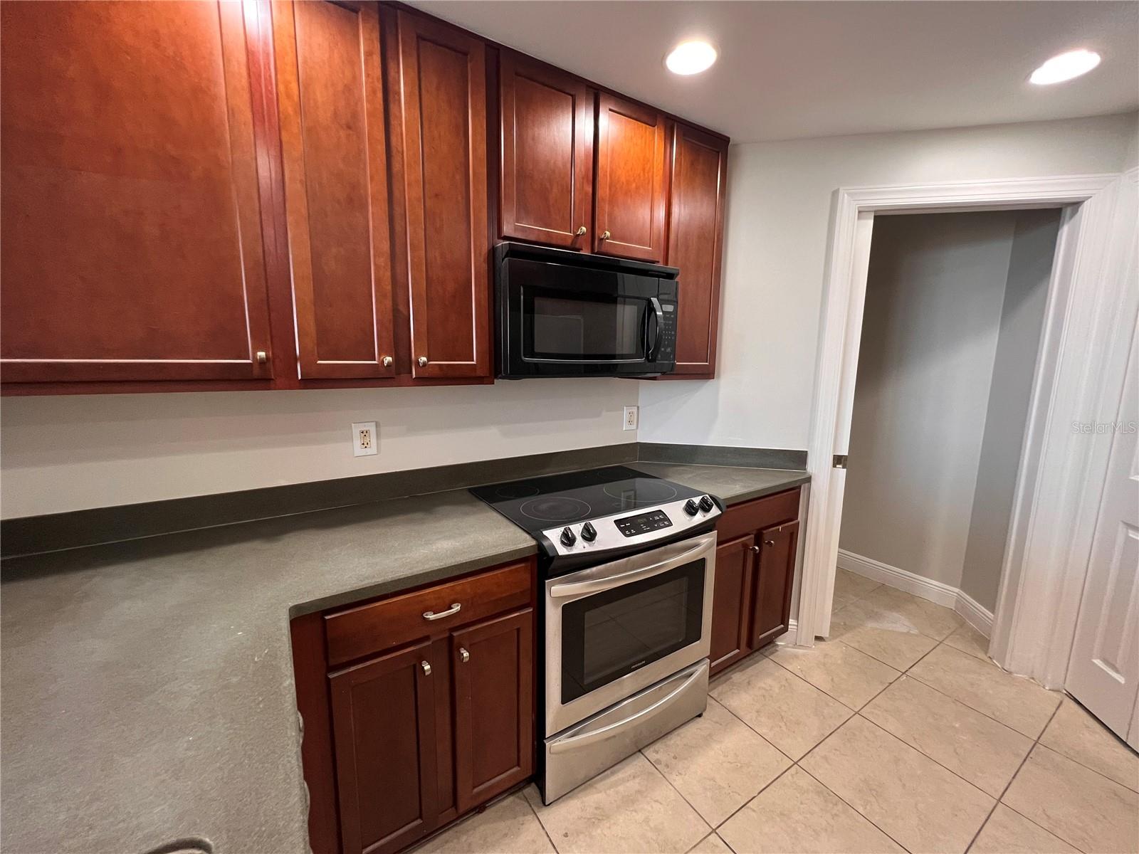 5781 CAPE HARBOUR DR #1305, CAPE CORAL, FL, 33914