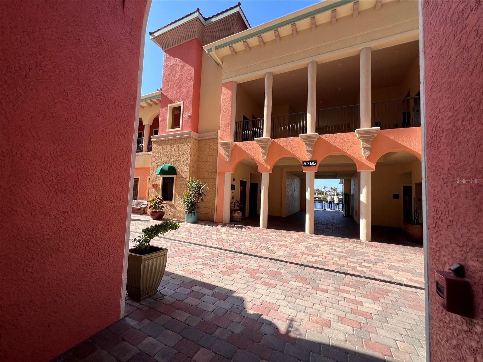 5781 CAPE HARBOUR DR #1305, CAPE CORAL, FL, 33914