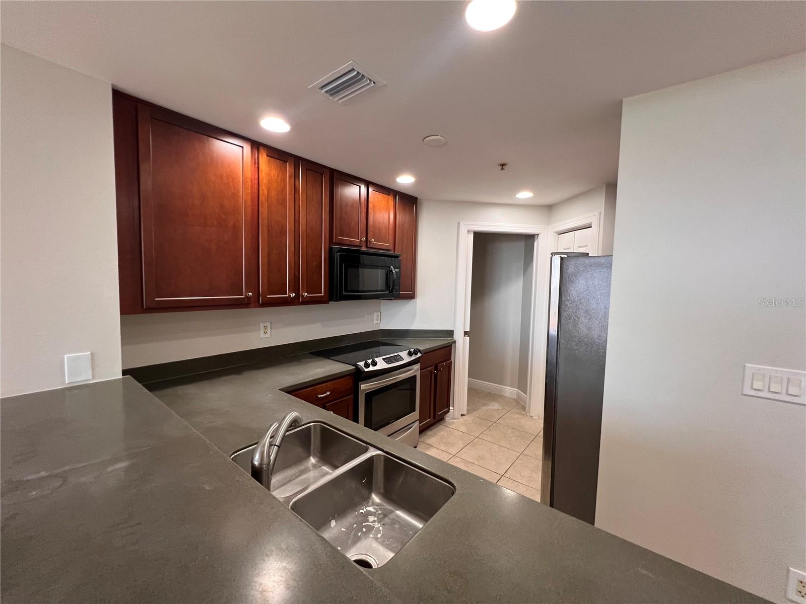 5781 CAPE HARBOUR DR #1305, CAPE CORAL, FL, 33914