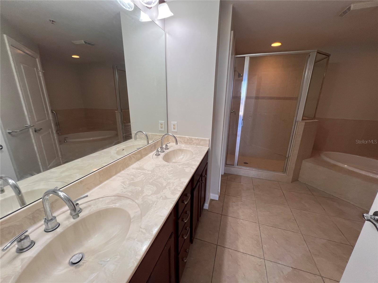 5781 CAPE HARBOUR DR #1305, CAPE CORAL, FL, 33914