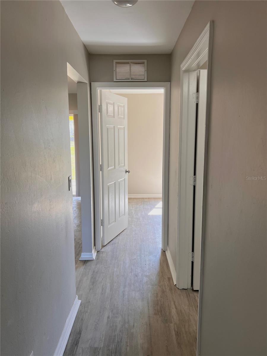 102 NW 26TH TER, CAPE CORAL, FL, 33993