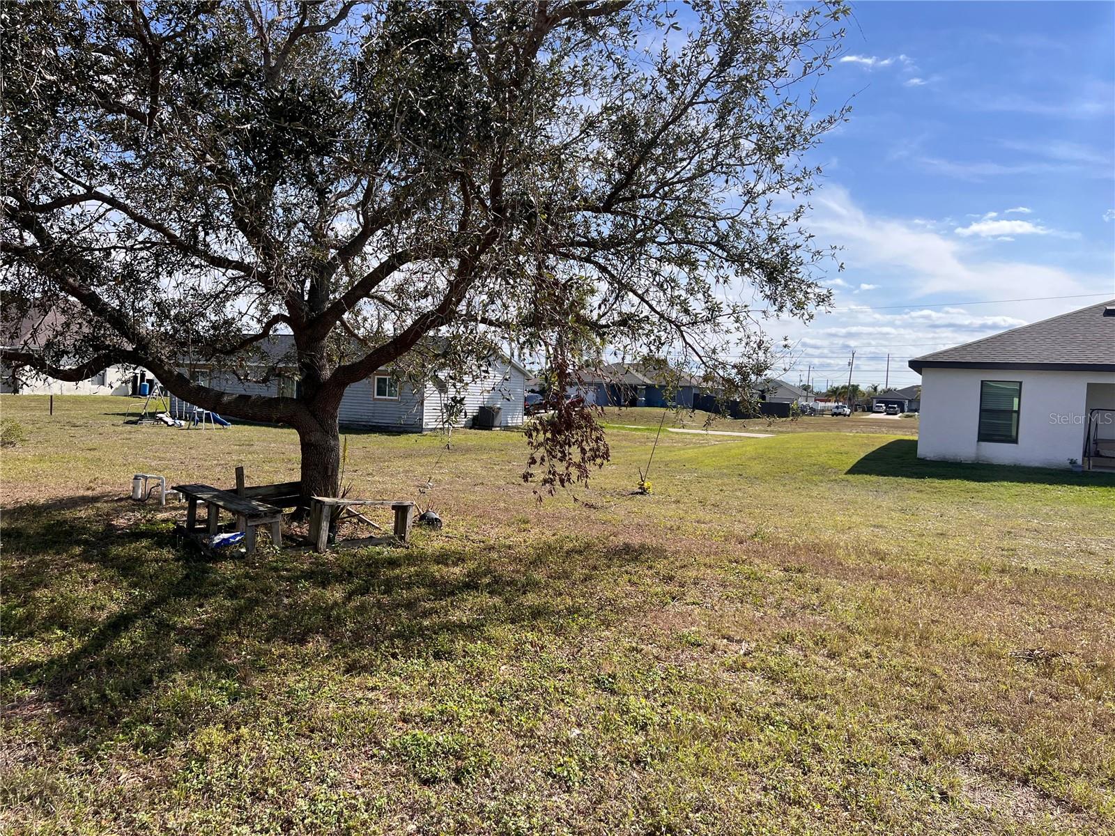 102 NW 26TH TER, CAPE CORAL, FL, 33993