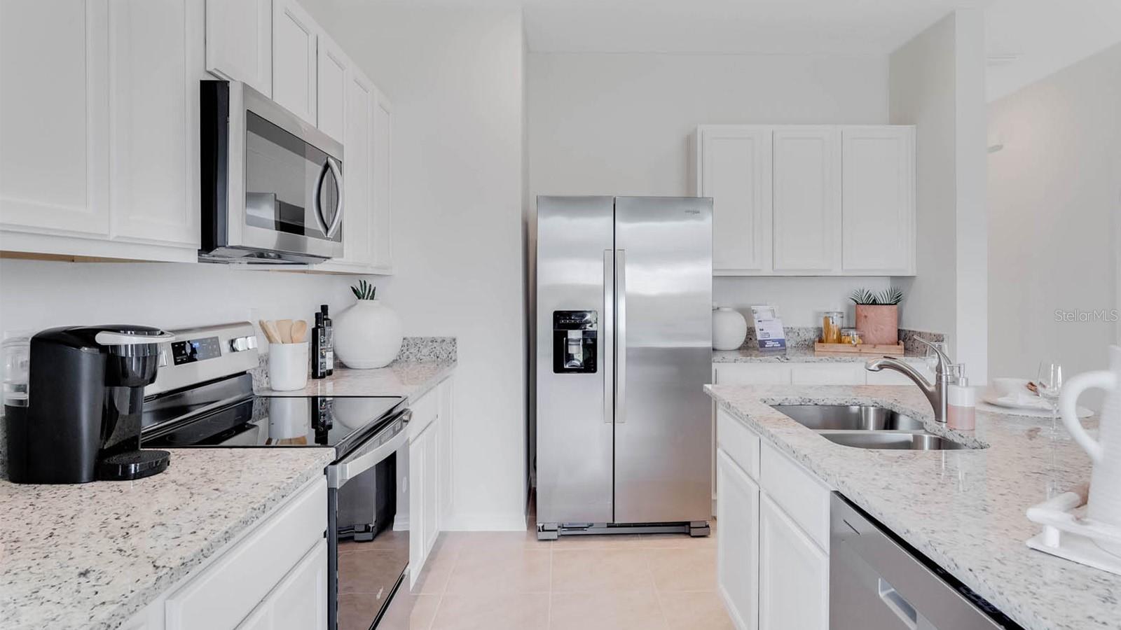 2204 TONGASS BND, DAVENPORT, FL, 33837