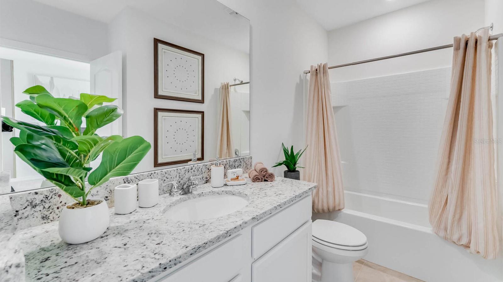 2204 TONGASS BND, DAVENPORT, FL, 33837